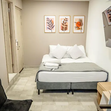 Bahia 79 Apartasuites Cerca Al Centro Apartahotel