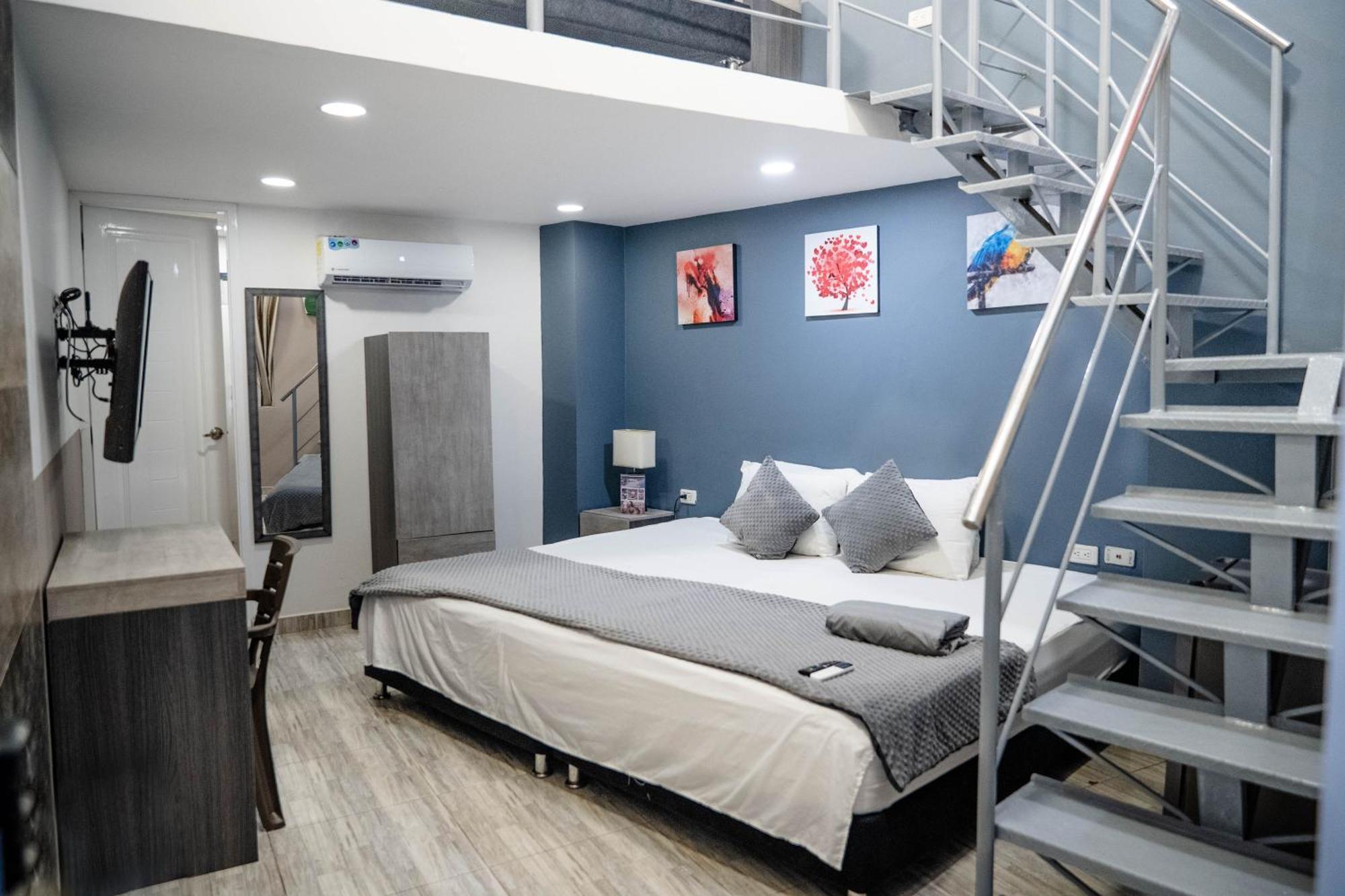 Bahia 79 Apartasuites Cerca Al Centro 4*