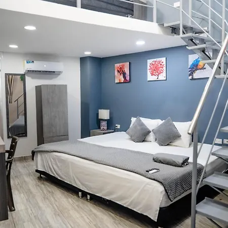 Bahia 79 Apartasuites Cerca Al Centro 4*