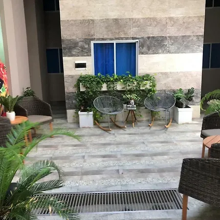Bahia 79 Apartasuites Cerca Al Centro Aparthotel