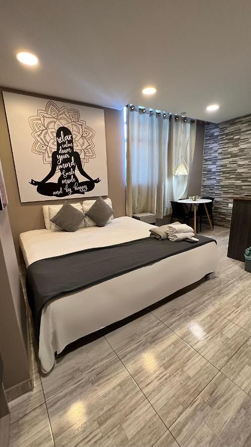 Bahia 79 Apartasuites Cerca Al Centro Aparthotel 4*