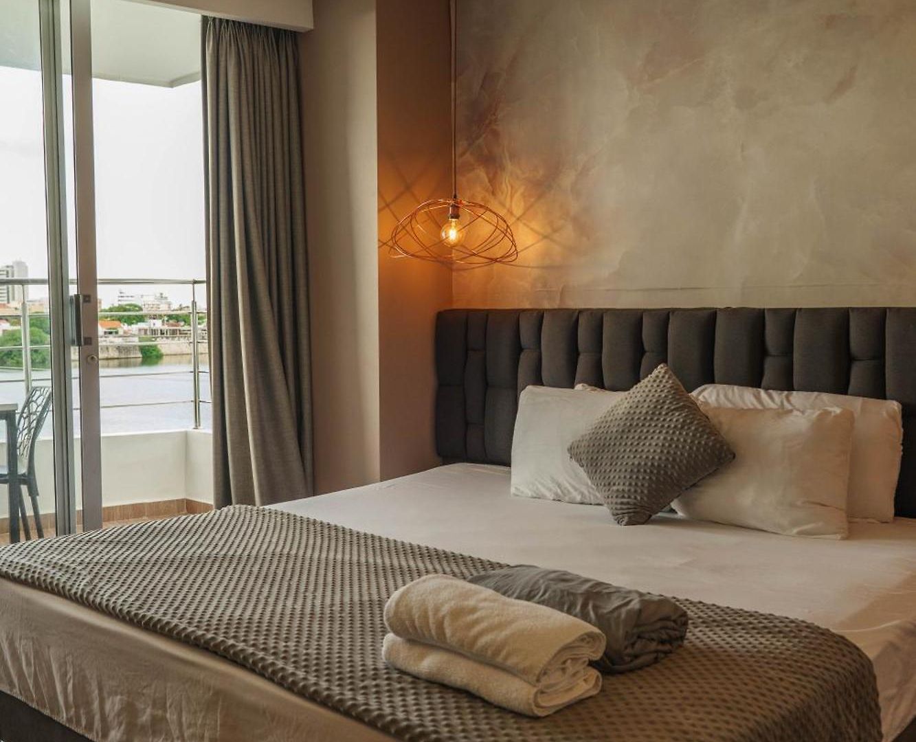 Aparthotel Bahia 79 Apartasuites Cerca Al Centro 4*