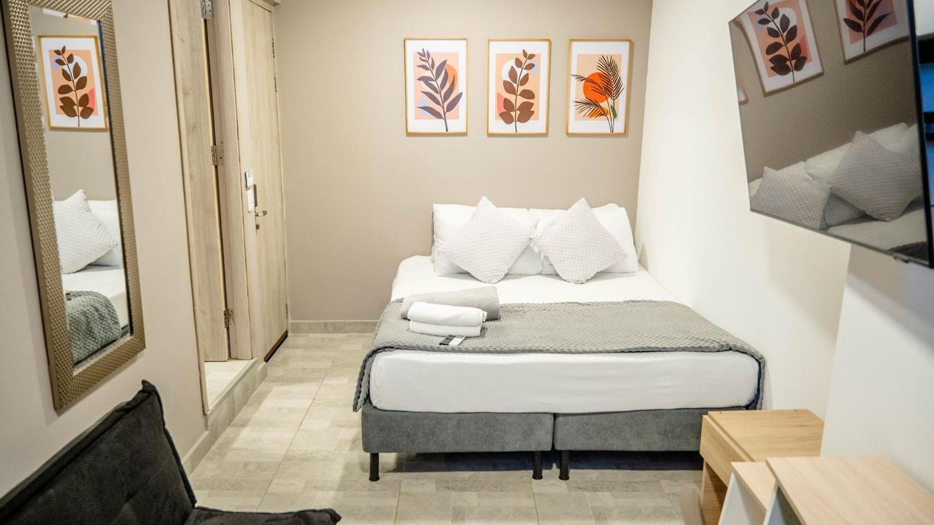 Bahia 79 Apartasuites Cerca Al Centro Aparthotel