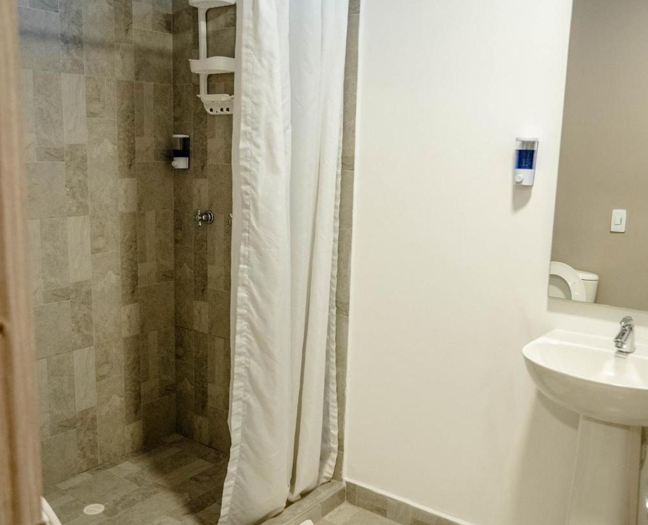 Bahia 79 Apartasuites Cerca Al Centro Aparthotel
