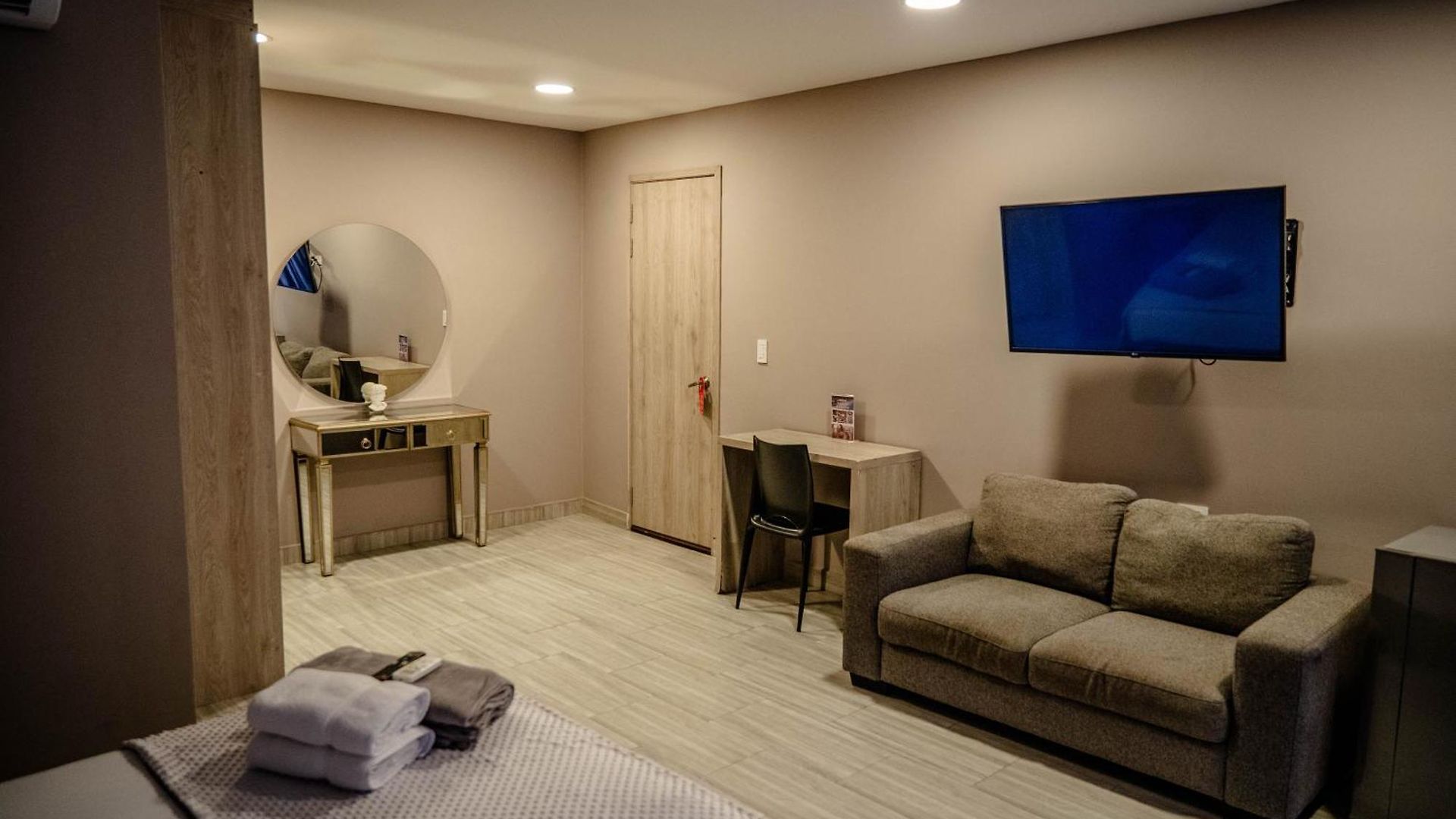 Aparthotel Bahia 79 Apartasuites Cerca Al Centro