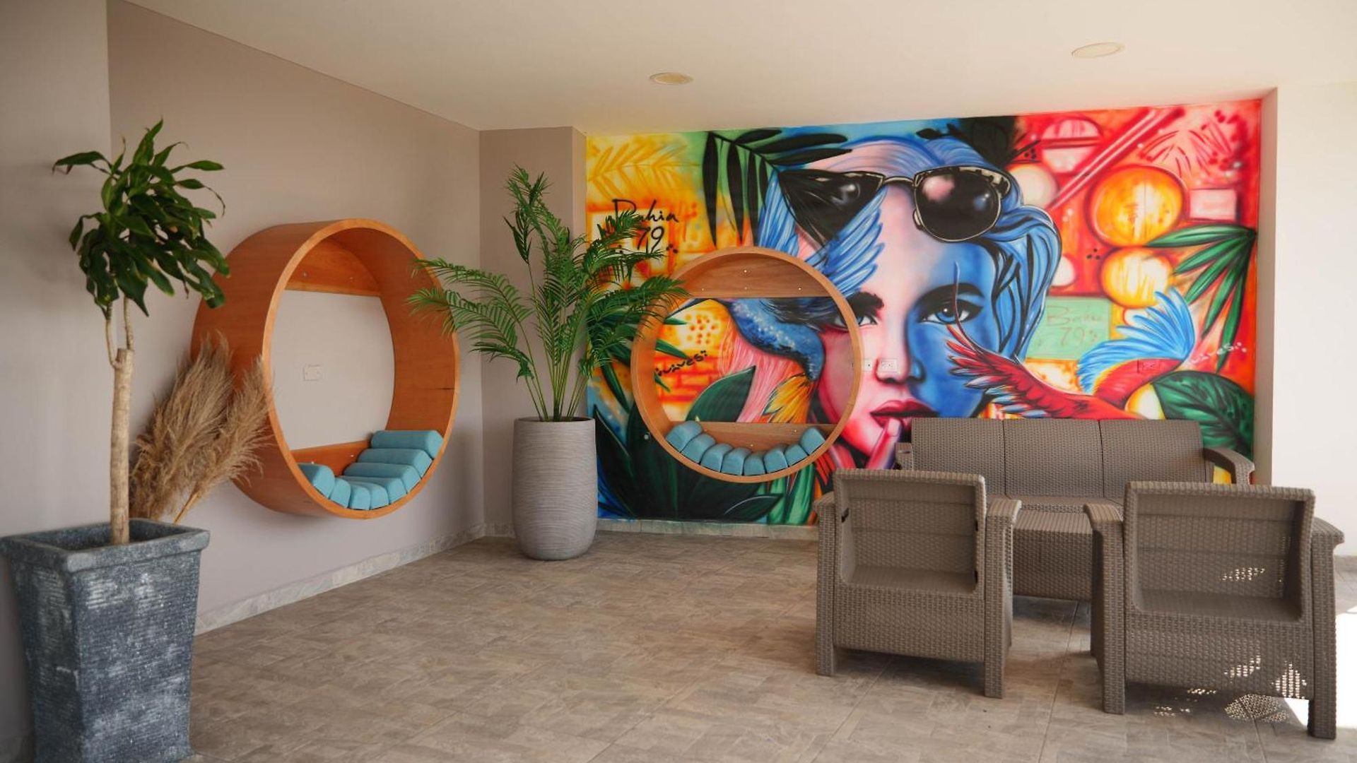 Bahia 79 Apartasuites Cerca Al Centro Aparthotel 4*
