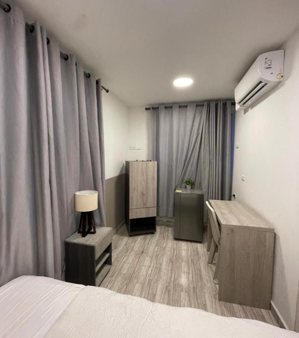 Aparthotel Bahia 79 Apartasuites Cerca Al Centro 4*