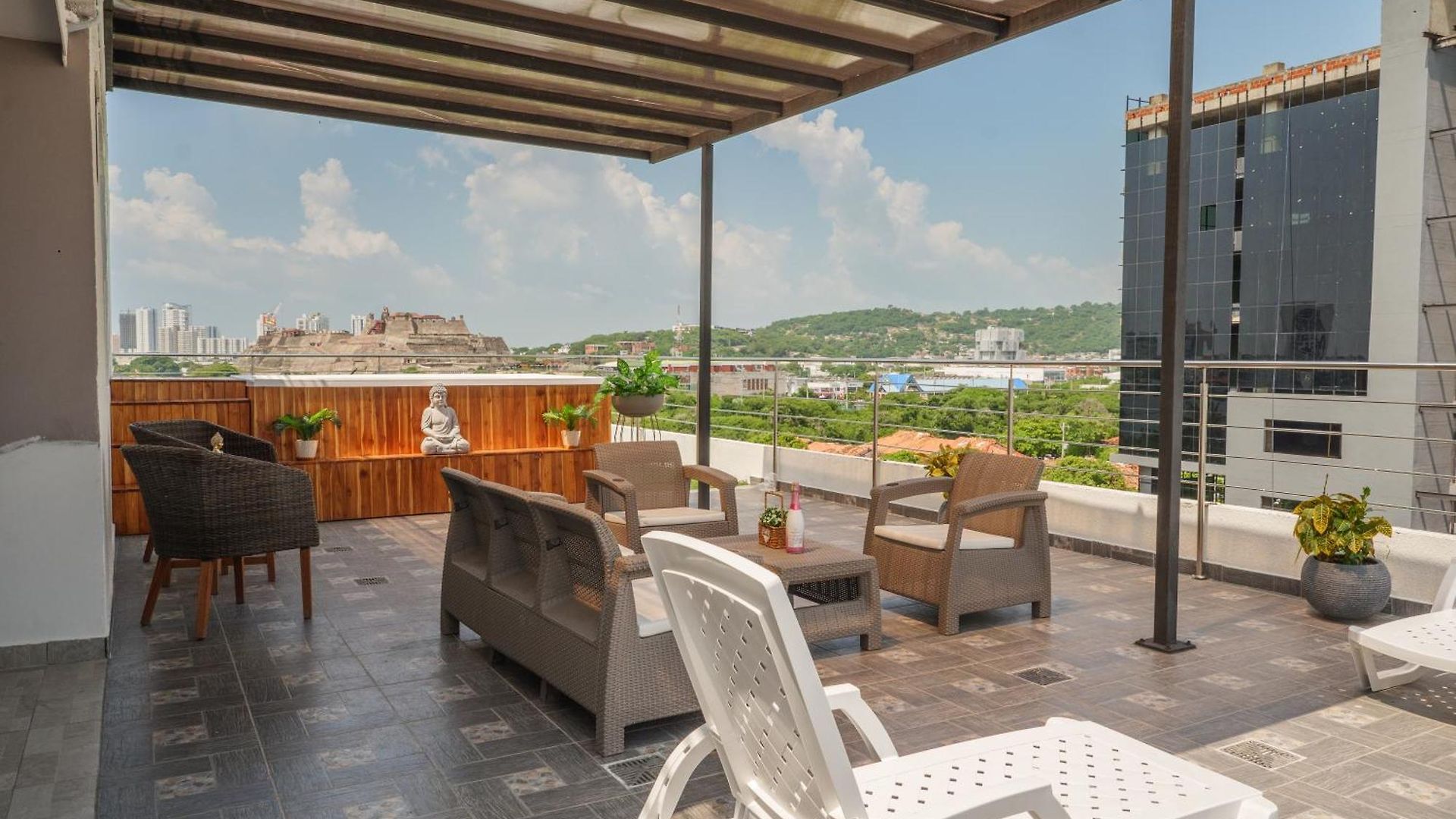 Bahia 79 Apartasuites Cerca Al Centro Aparthotel 4*