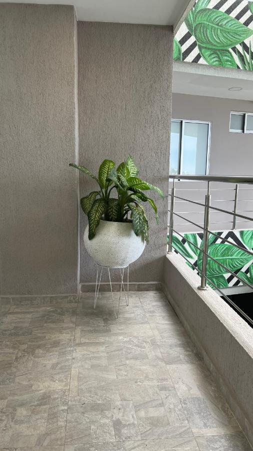 Bahia 79 Apartasuites Cerca Al Centro 4*