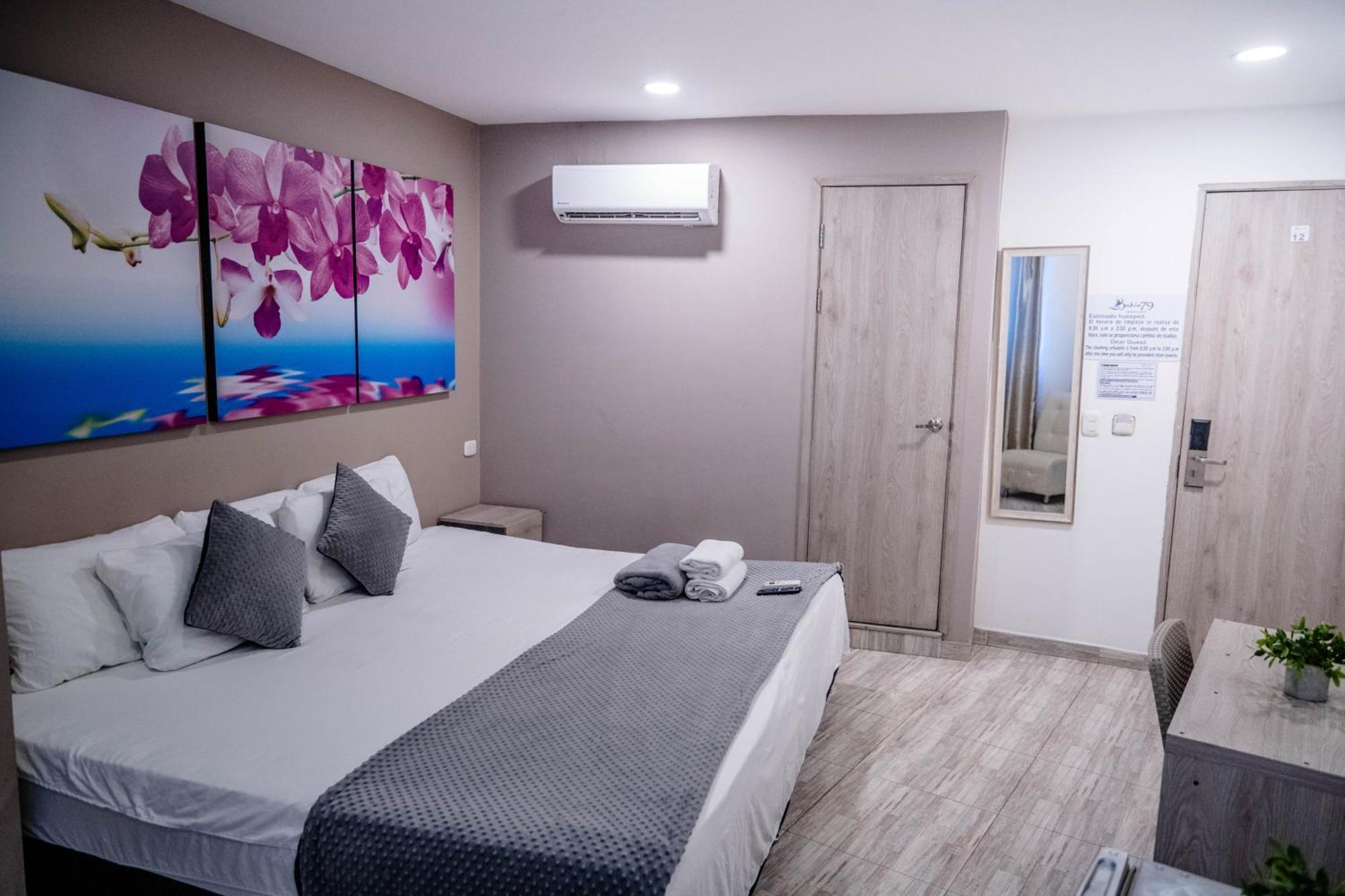 Apartahotel Bahia 79 Apartasuites Cerca Al Centro 4*