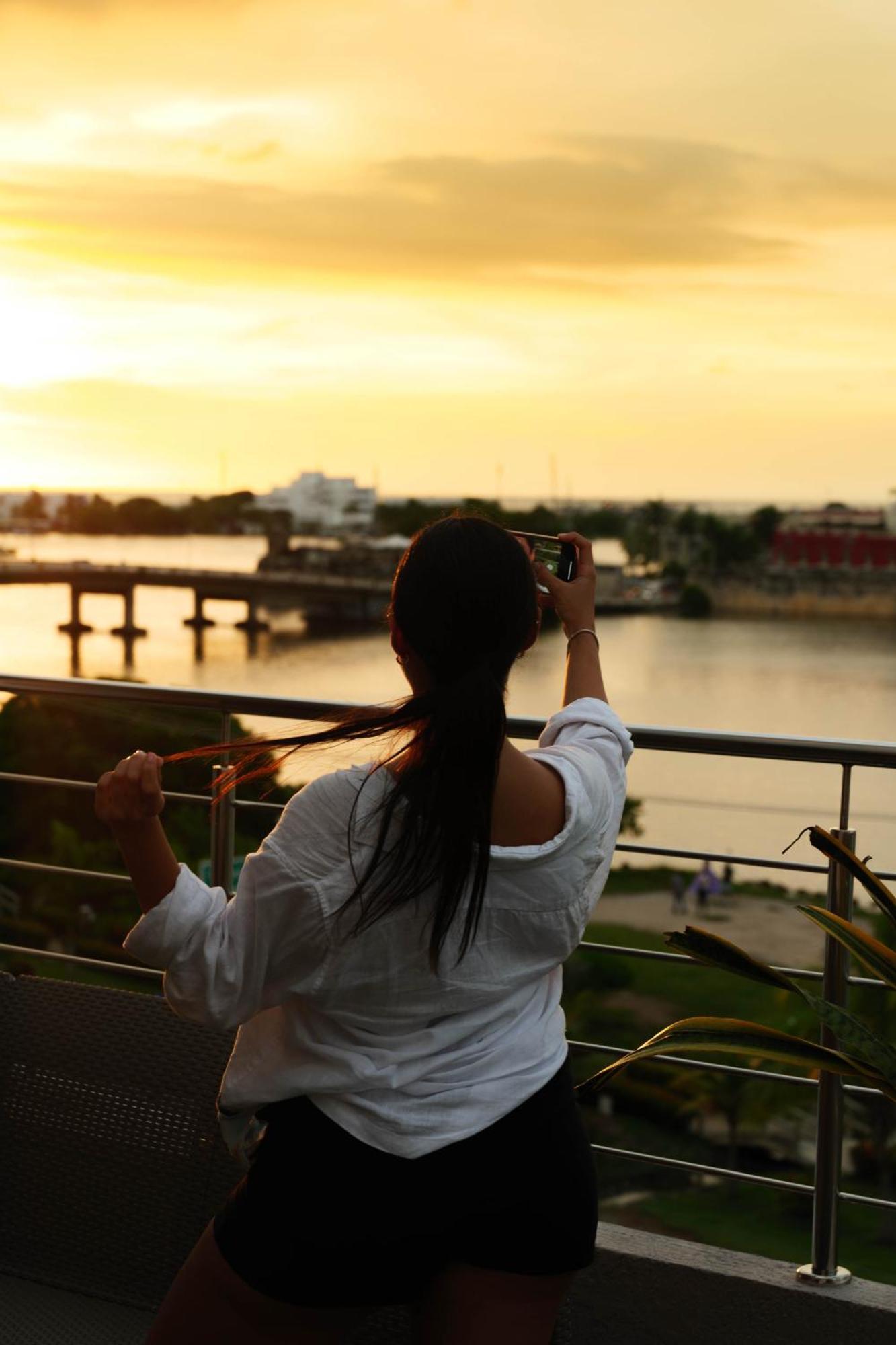 Bahia 79 Apartasuites Cerca Al Centro Apartahotel