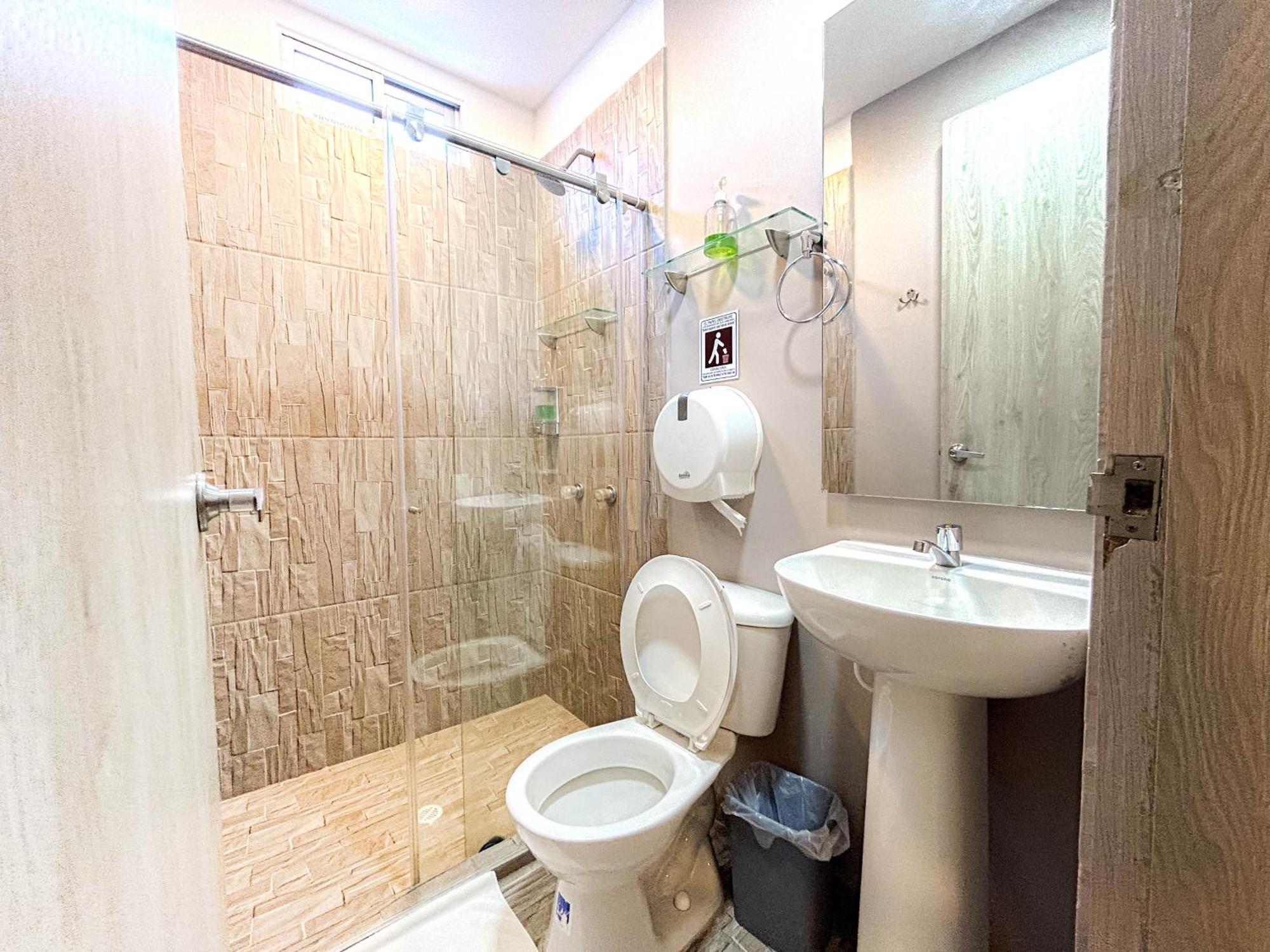 Bahia 79 Apartasuites Cerca Al Centro 4*