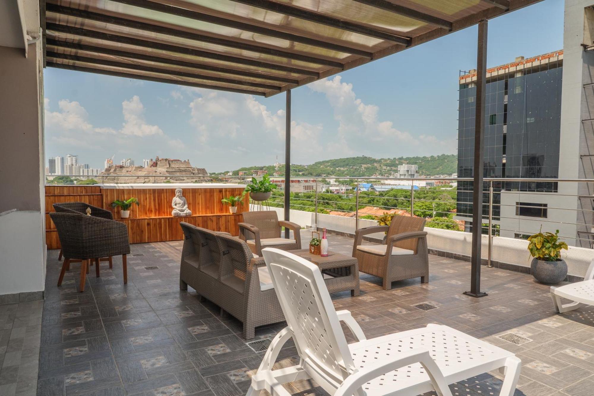 Bahia 79 Apartasuites Cerca Al Centro Apartahotel 4*